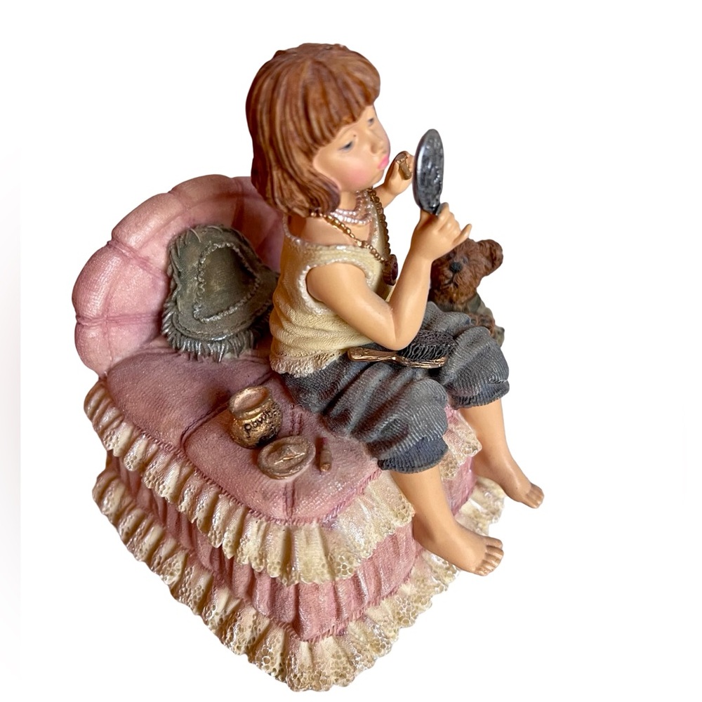 Yesterdays Child Dollstone Miranda and Robert Put on a Happy Face Music Box